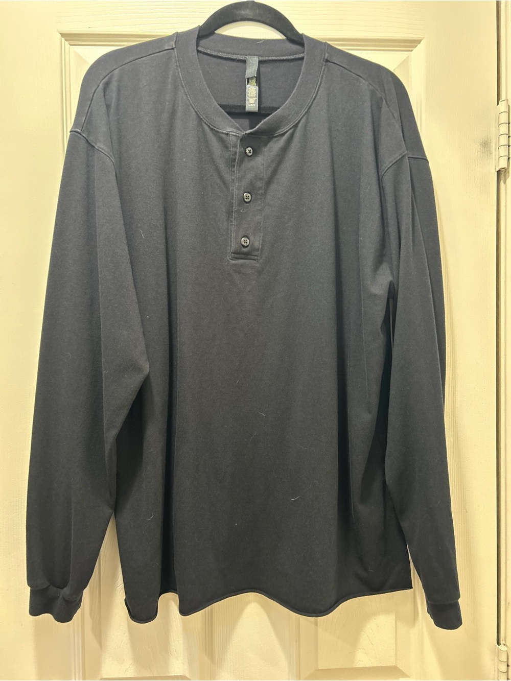SKIMS Unisex Black Long-Sleeve Henley Shirt